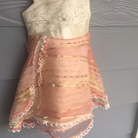 Adorable Leonor Dress - Picture 8 of 8